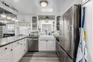 15606 S Gilbert Rd, Chandler, AZ 85225 - Photo 9