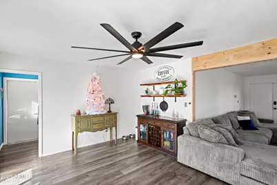 10443 W Butler Drive, Peoria, AZ 85345 - Photo 19