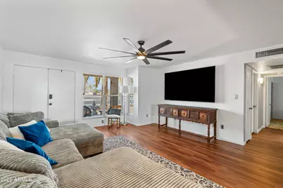 10443 W Butler Drive, Peoria, AZ 85345 - Photo 5