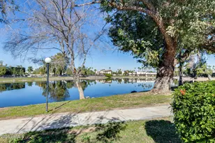 2718 W Desert Cove Ave, Phoenix, AZ 85029 - Photo 37