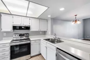 2718 W Desert Cove Ave, Phoenix, AZ 85029 - Photo 3