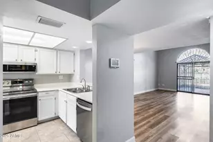 2718 W Desert Cove Ave, Phoenix, AZ 85029 - Photo 13