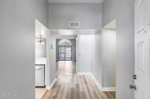 2718 W Desert Cove Ave, Phoenix, AZ 85029 - Photo 7