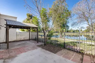 2718 W Desert Cove Ave, Phoenix, AZ 85029 - Photo 21