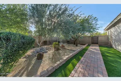 14426 W Becker Lane, Surprise, AZ 85379 - Photo 49