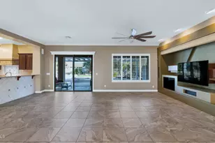 14426 W Becker Ln, Surprise, AZ 85379 - Photo 11