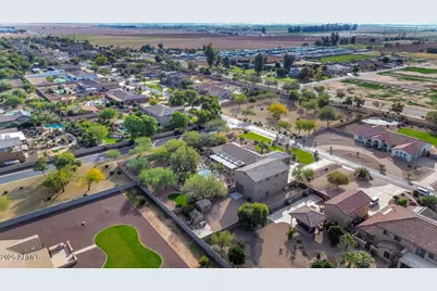 14426 W Becker Lane, Surprise, AZ 85379 - Photo 65