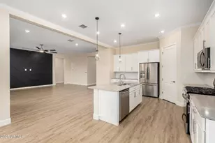 16987 W Saguaro Park Ln, Surprise, AZ 85387 - Photo 5