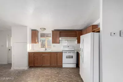 705 S 350th Avenue, Tonopah, AZ 85354 - Photo 11