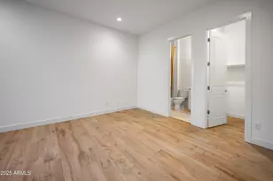 2753 E Hummingbird Way, Gilbert, AZ 85297 - Photo 33