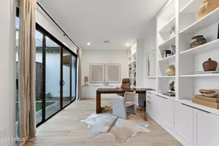 2753 E Hummingbird Way, Gilbert, AZ 85297 - Photo 11