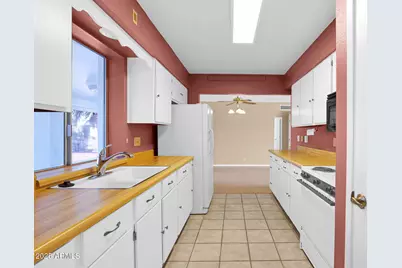 8250 E Lomita Avenue, Mesa, AZ 85209 - Photo 13