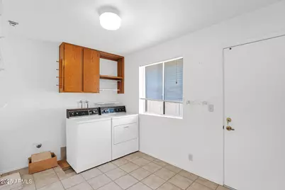 8250 E Lomita Avenue, Mesa, AZ 85209 - Photo 17