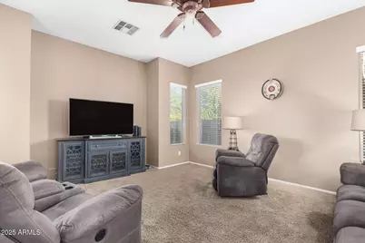 14308 W Edgemont Avenue, Goodyear, AZ 85395 - Photo 7