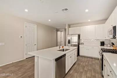 18572 W Cottontail Lane, Wittmann, AZ 85361 - Photo 9