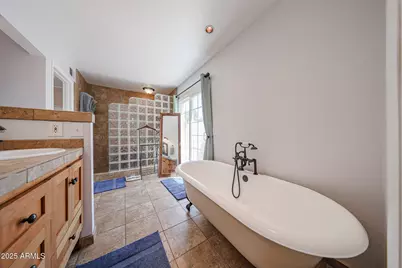 601 E Forest Hills Drive, Phoenix, AZ 85022 - Photo 55