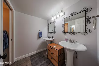 601 E Forest Hills Drive, Phoenix, AZ 85022 - Photo 39