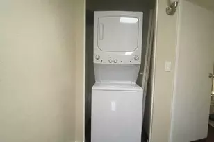 1601 W Sunnyside Dr, Phoenix, AZ 85029 - Photo 9