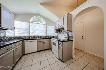 214 S Rush Circle E, Chandler, AZ 85226 - Photo 17