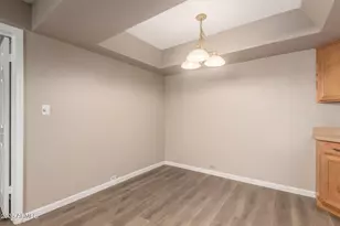 10410 N Cave Creek Rd, Phoenix, AZ 85020 - Photo 9