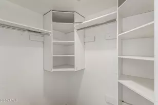 10410 N Cave Creek Rd, Phoenix, AZ 85020 - Photo 17