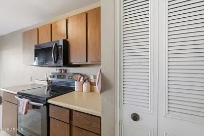 7052 W Turquoise Avenue, Peoria, AZ 85345 - Photo 11