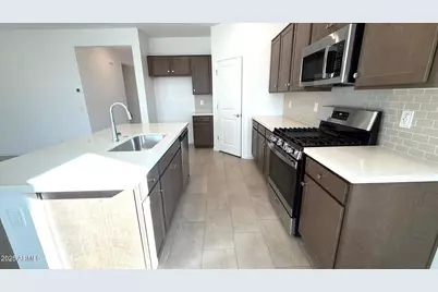 20680 N 224th Avenue, Surprise, AZ 85387 - Photo 9