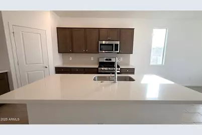 20680 N 224th Avenue, Surprise, AZ 85387 - Photo 5