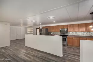 2650 W Union Hills Dr, Phoenix, AZ 85027 - Photo 31