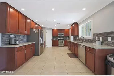 2517 E Highland Street, Mesa, AZ 85213 - Photo 7