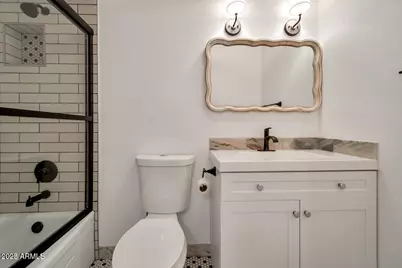 721 E Montebello Avenue #225, Phoenix, AZ 85014 - Photo 11