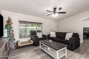 19401 N 7th St, Phoenix, AZ 85024 - Photo 7