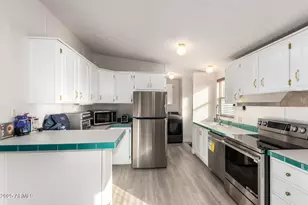 19401 N 7th St, Phoenix, AZ 85024 - Photo 11