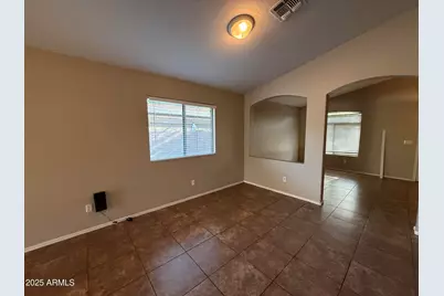 15956 W Watkins Street, Goodyear, AZ 85338 - Photo 7