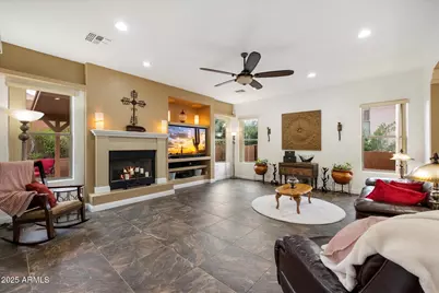 2323 W Villa Cassandra Drive, Phoenix, AZ 85086 - Photo 27