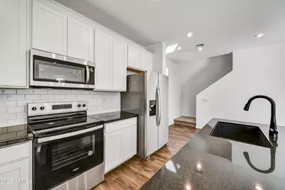 7423 W Cavalier Drive, Glendale, AZ 85303 - Photo 7