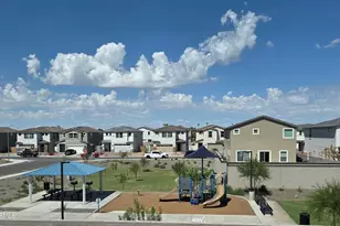 7445 W Peck Dr, Glendale, AZ 85303 - Photo 27