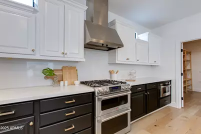 4110 N 47th Street, Phoenix, AZ 85018 - Photo 11