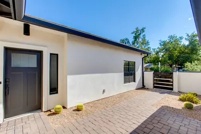 4110 N 47th Street, Phoenix, AZ 85018 - Photo 3