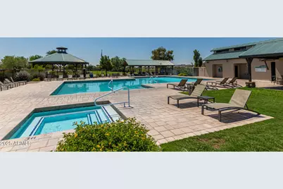 911 E Lovegrass Drive, San Tan Valley, AZ 85143 - Photo 27