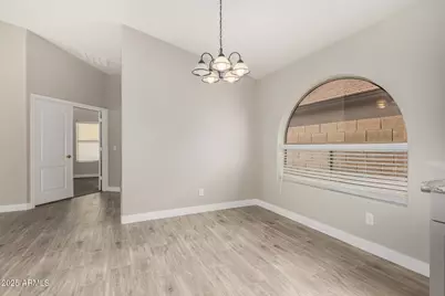 911 E Lovegrass Drive, San Tan Valley, AZ 85143 - Photo 5