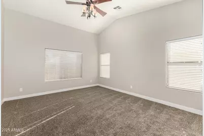 911 E Lovegrass Drive, San Tan Valley, AZ 85143 - Photo 9