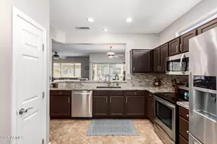 20524 N Sojourner Dr, Surprise, AZ 85387 - Photo 19