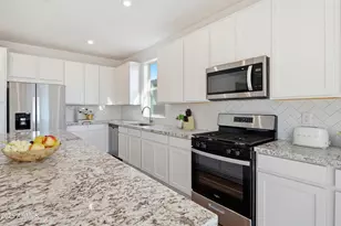 19015 W Maryland Ave, Waddell, AZ 85355 - Photo 7