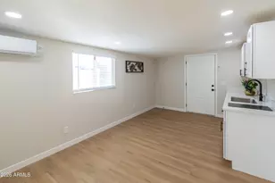 8539 N 30th Dr, Phoenix, AZ 85051 - Photo 11