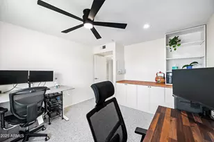 16869 N Meadow Park Dr, Sun City, AZ 85351 - Photo 31