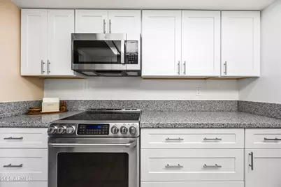 16869 N Meadow Park Drive, Sun City, AZ 85351 - Photo 11