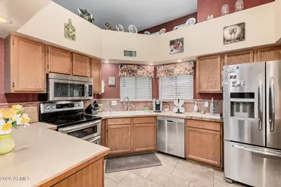 17056 N Zuni Trail, Surprise, AZ 85374 - Photo 9