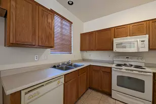 5794 W Golden Ln, Glendale, AZ 85302 - Photo 19