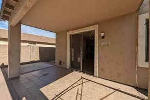 5794 W Golden Ln, Glendale, AZ 85302 - Photo 55